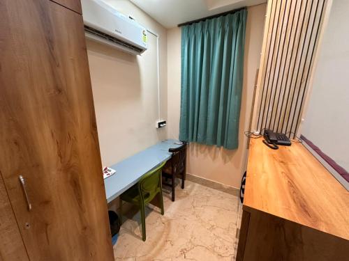 whatsapp_image_2025-12-15_at_21